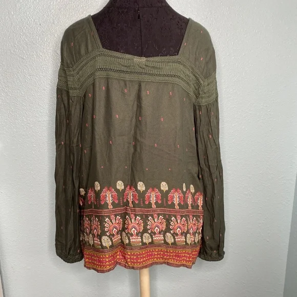 Roxy Green Long Sleeve Blouse - Picture 3 of 13